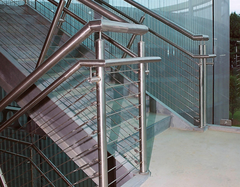 Corrimão de Inox com Vidro Quanto Custa Aeroporto - Corrimão para Escada de Inox